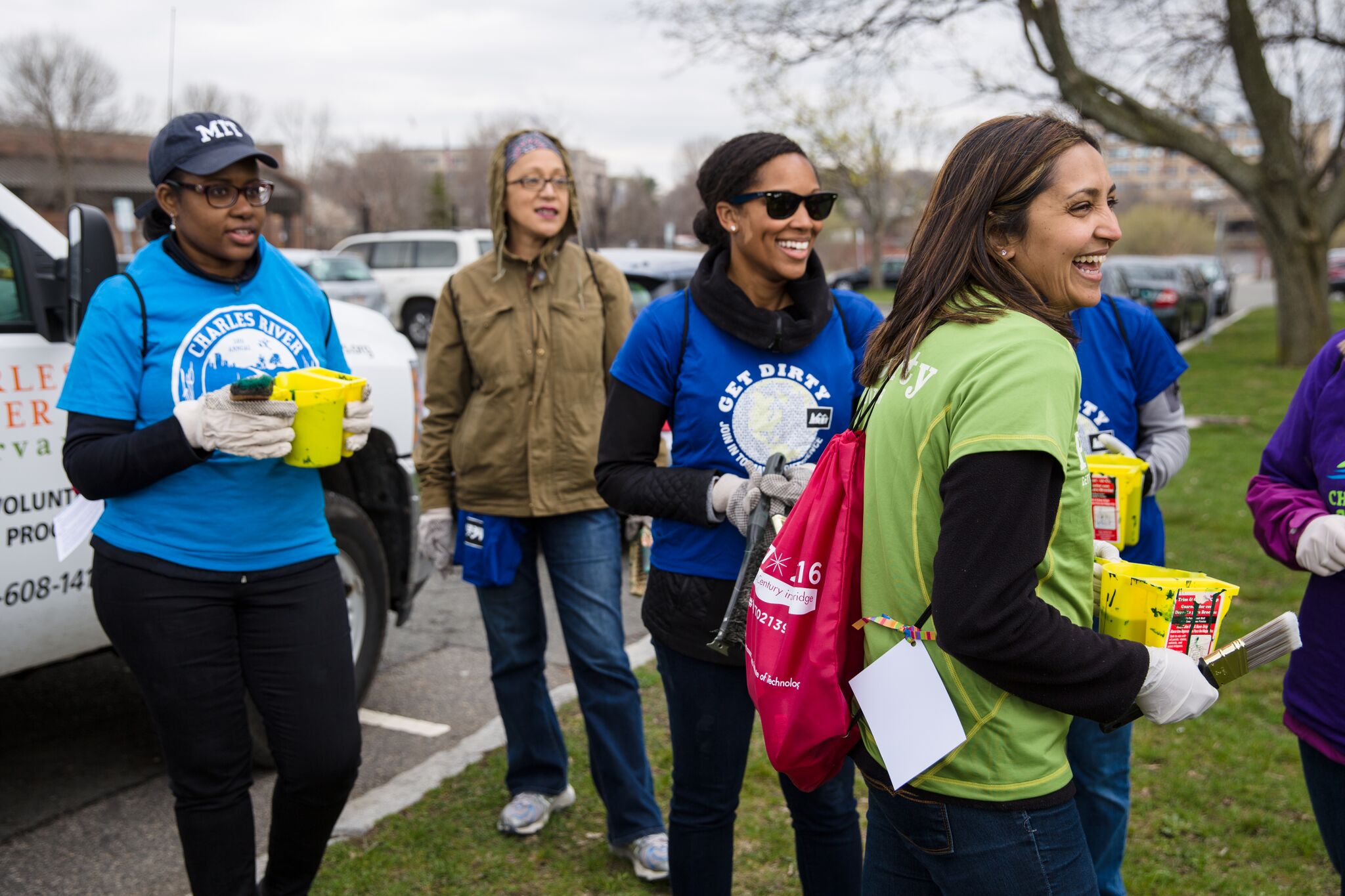 MIT volunteers prepare for a day of service